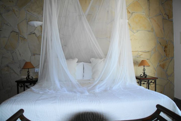 Room 8 of 47