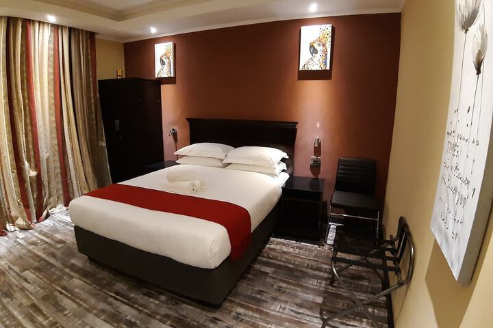 Room 25 of 64