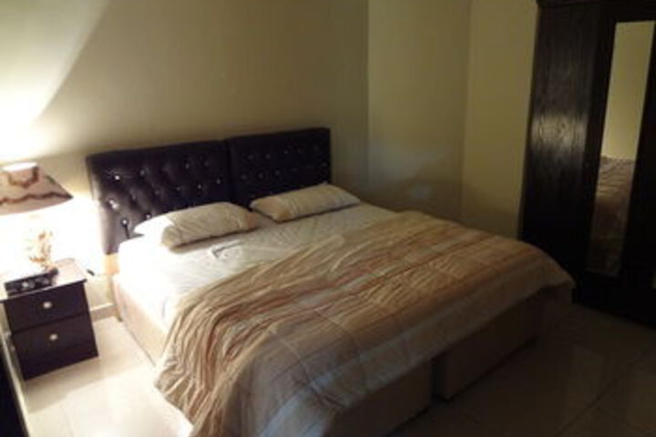 Room 11 of 20