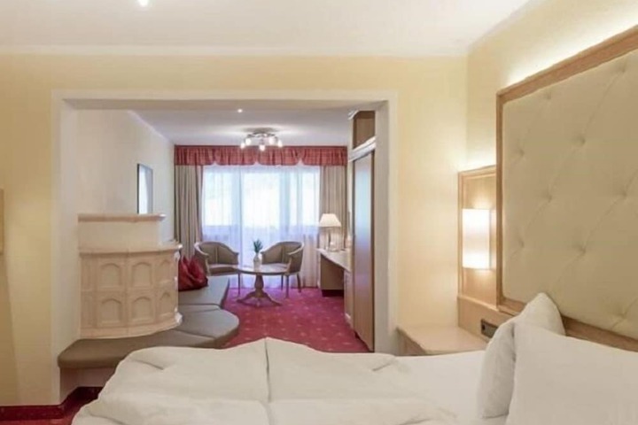 Room 3 of 24