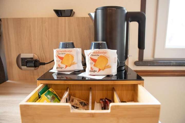 Breakfast/Coffee Service 18 of 29