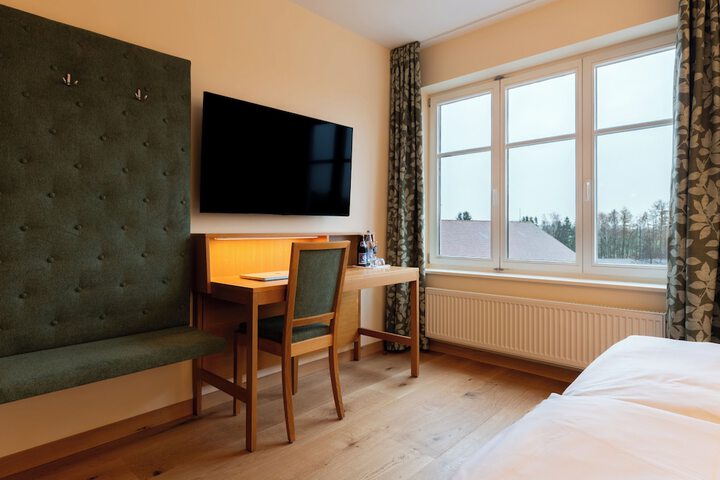 Room 3 of 34