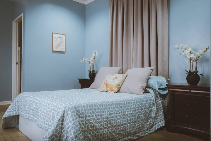 Room 3 of 41