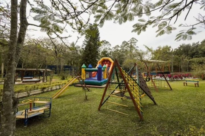 Children's play area - outdoor