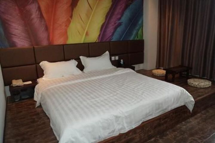 Room 19 of 29