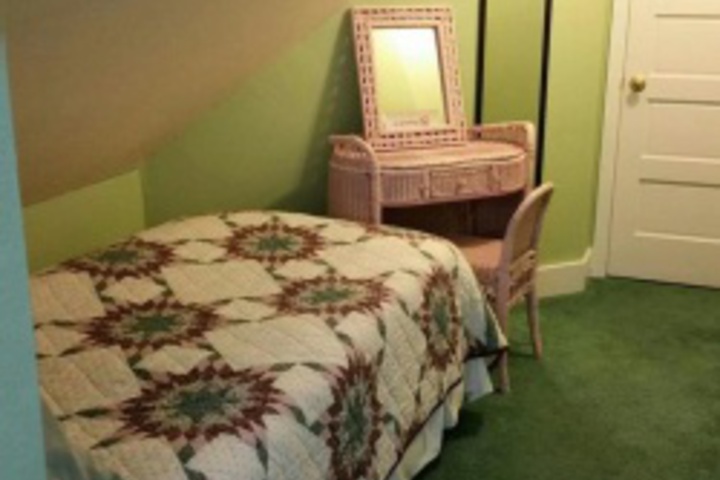Room 127 of 192
