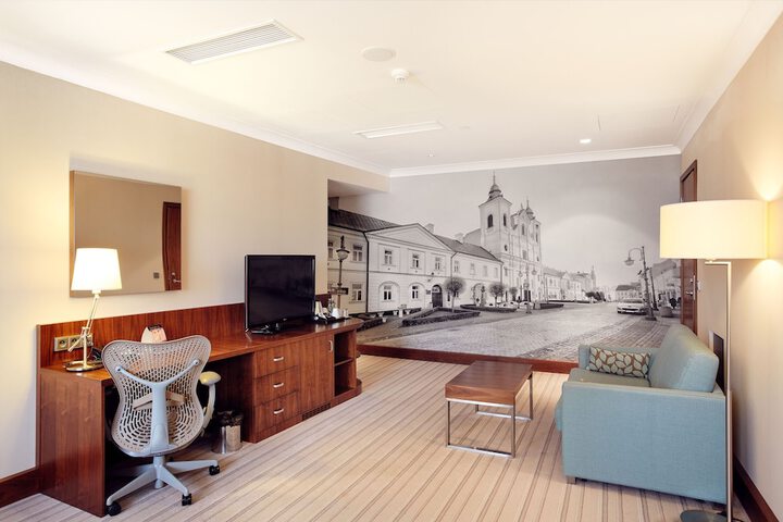 Room 14 of 49