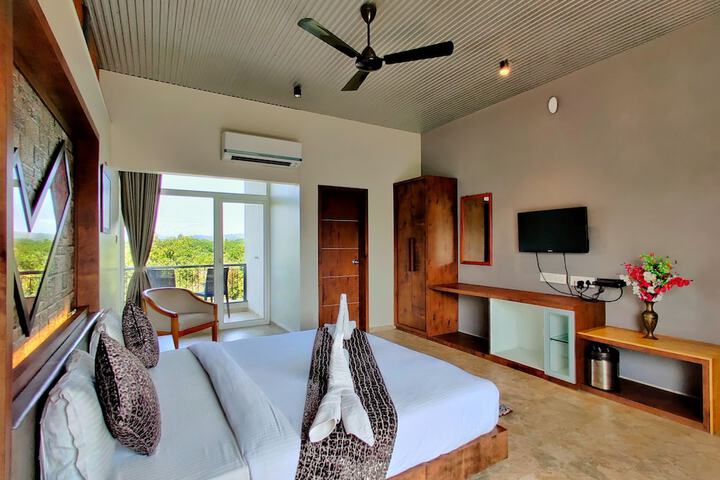 Room 5 of 47