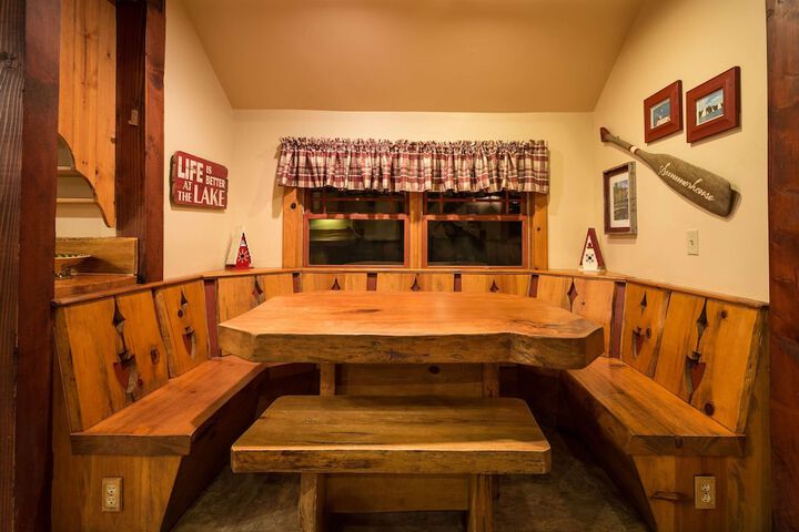 Breakfast/Coffee Service 204 of 246