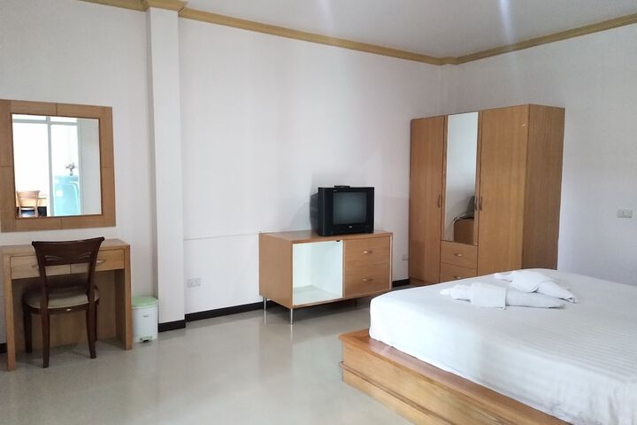 Room 7 of 23