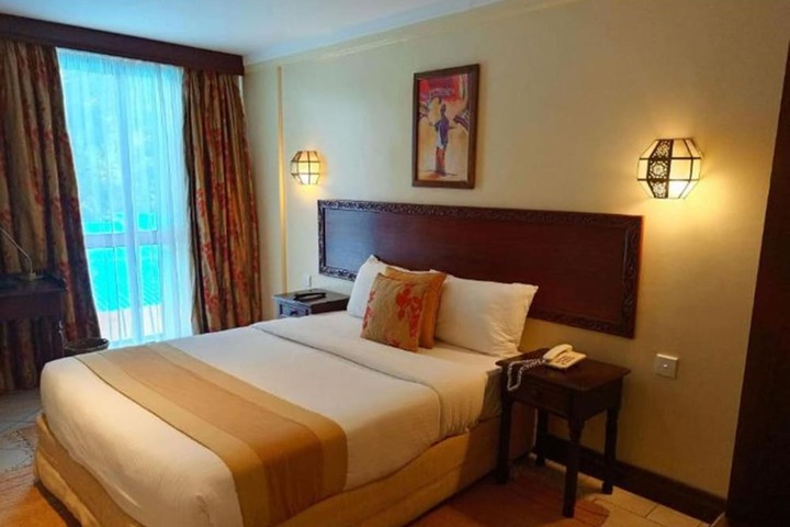 Room 37 of 110
