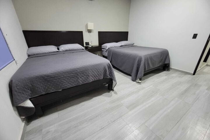 Room 25 of 140