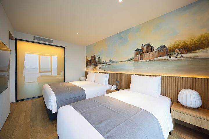 Room 9 of 57