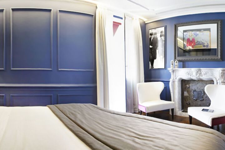 Room 10 of 65