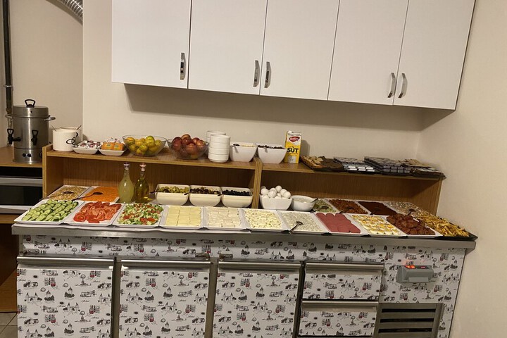 Dining 88 of 99