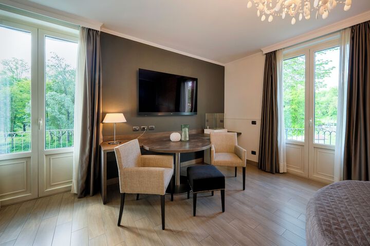 Room 9 of 26