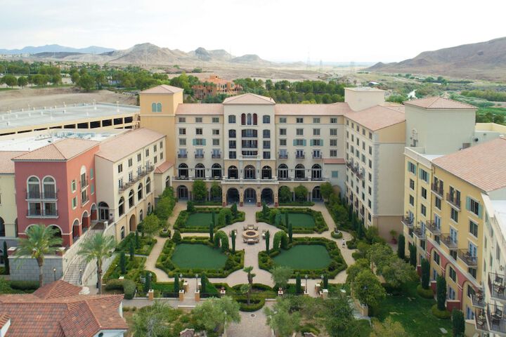 Hotel 63 of 78