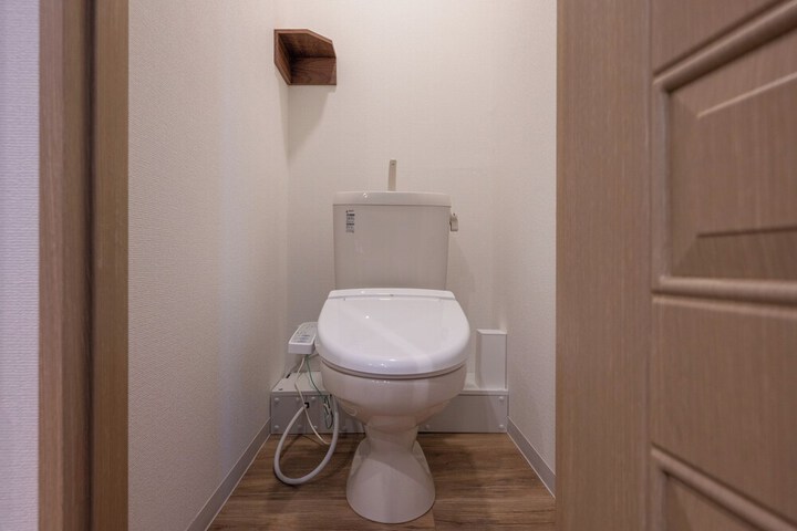 Room 5 of 19