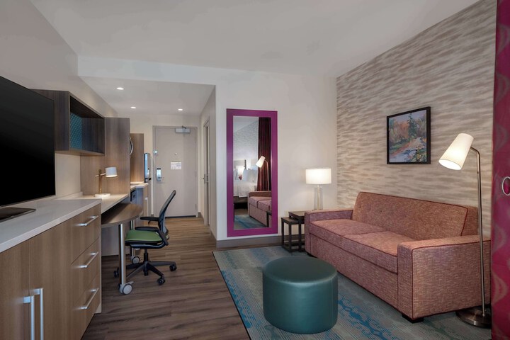 1 King Bed Studio Suite (17 of 22)