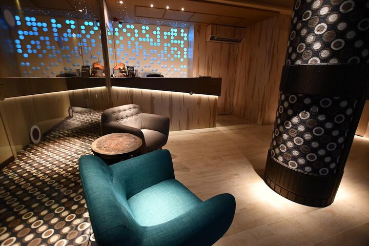 Guest Lobby