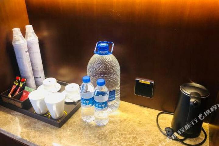 Nyetsang Grand Hotel