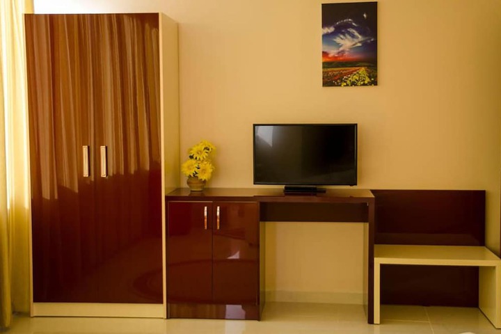 Room 4 of 26