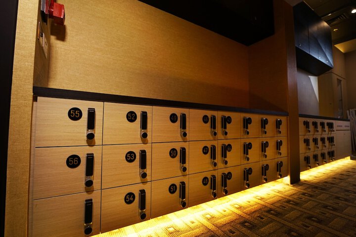 Room 8 of 29