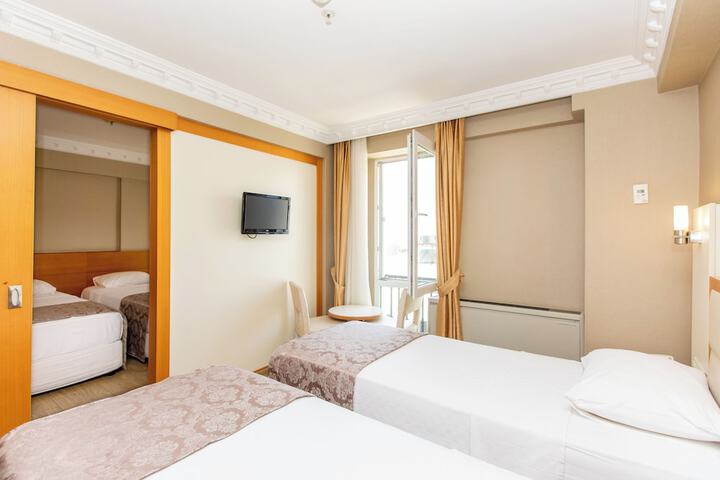 Room 54 of 97