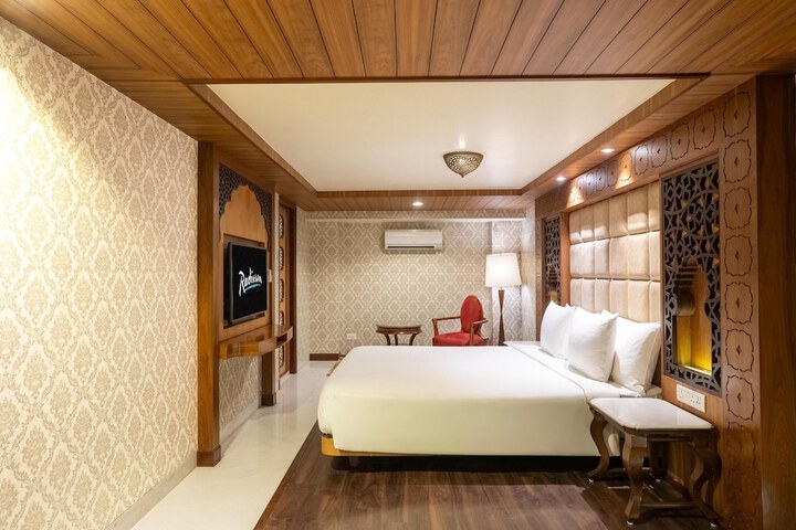Room 29 of 104