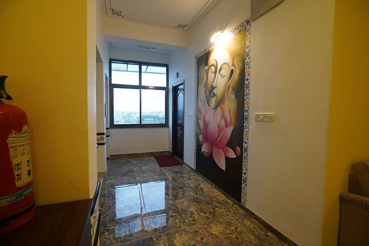 Hotel Interior 6 of 49
