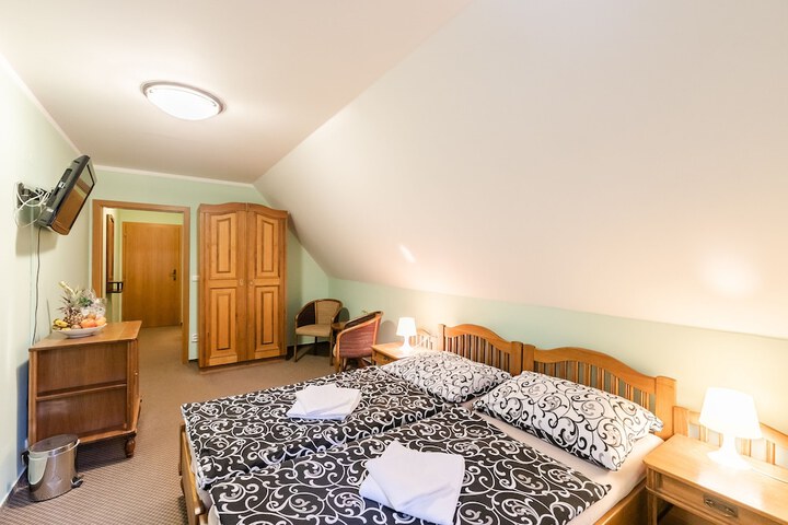 Room 20 of 128
