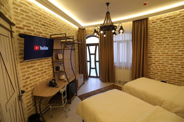 Room 13 of 41