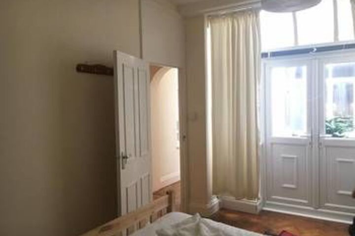 Airy 2 bed 2bath Flat Close to Oxford St!