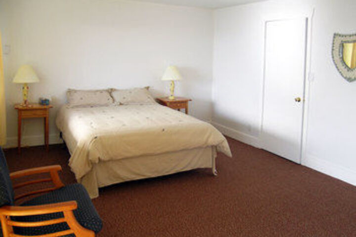 Room 13 of 17