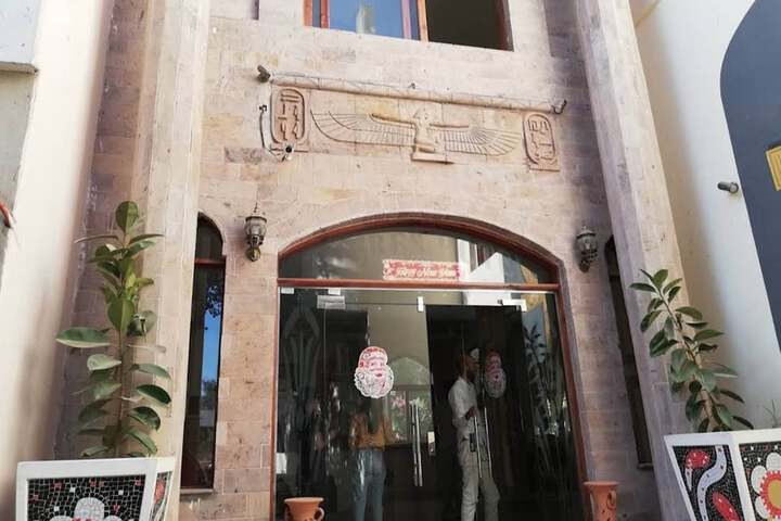 Hotel 128 of 164