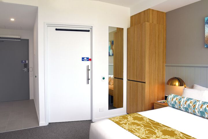 Room 28 of 50