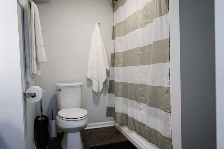Room 16 of 19