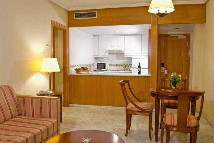 Room 3 of 8
