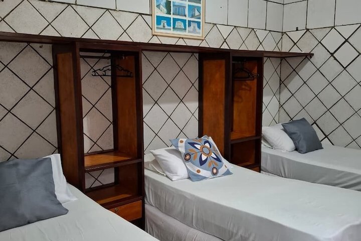 Room 30 of 76