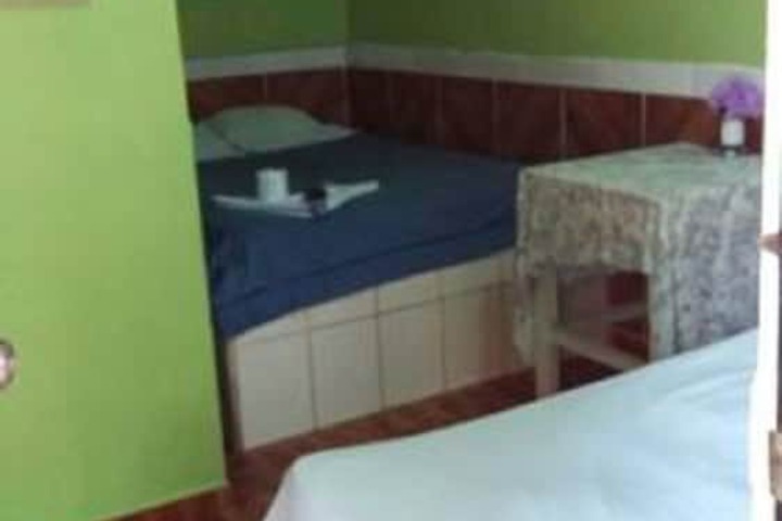 Room 4 of 39