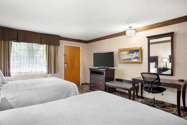 Room 38 of 62