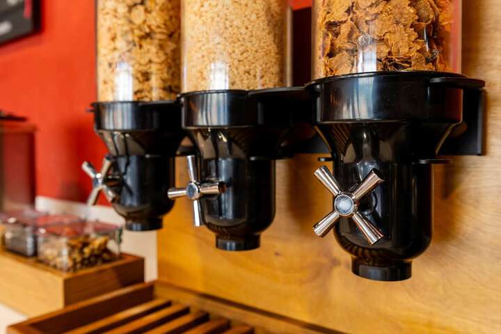 Breakfast/Coffee Service 84 of 126