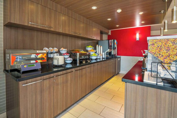 Breakfast/Coffee Service 48 of 60