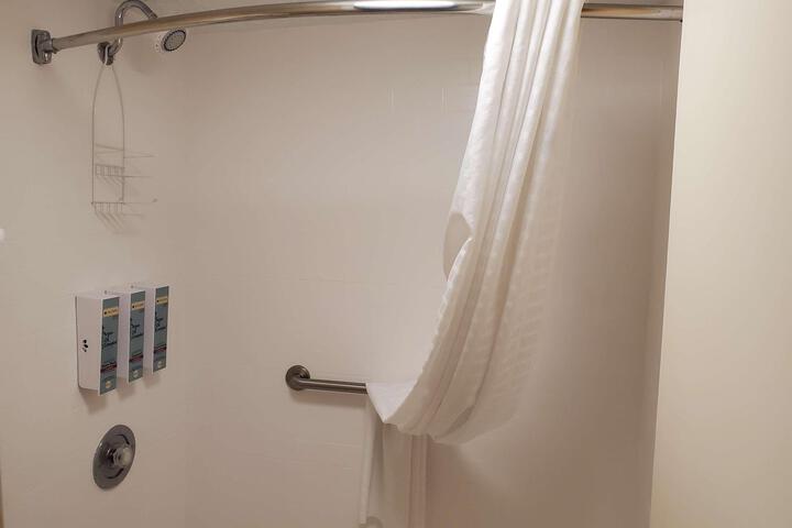 1 Double Bed Microwave and Refrigerator Shower Only Full Breakfast (6 of 15)