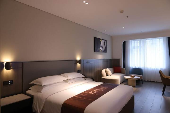 Room 28 of 62