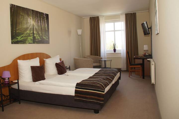 Room 6 of 34