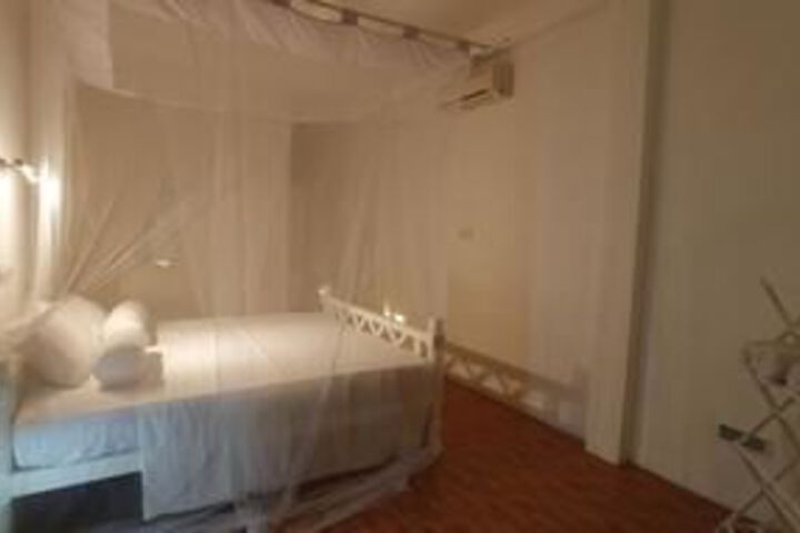 Room 16 of 20