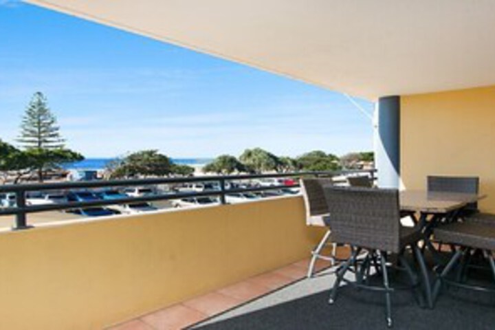 Terrace/Patio 2 of 9