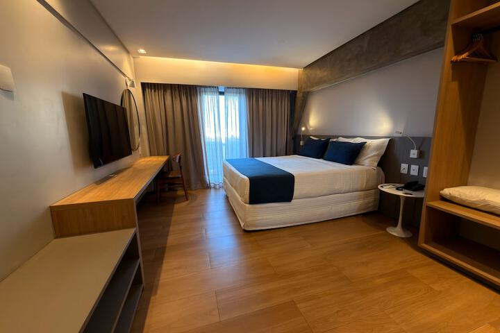 Room 32 of 132