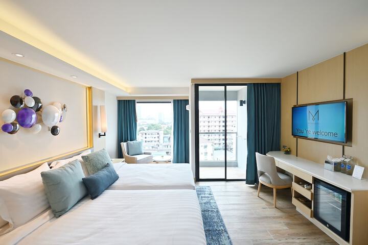 Room 71 of 165